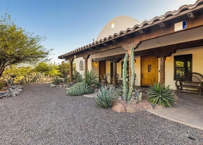 Healing House Heated Pool Desert Oasis Holiday home *