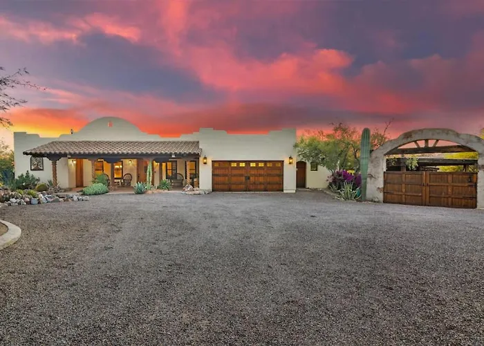 Holiday home Healing House Heated Pool Desert Oasis
