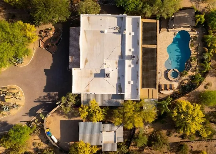 Healing House Heated Pool Desert Oasis Holiday home