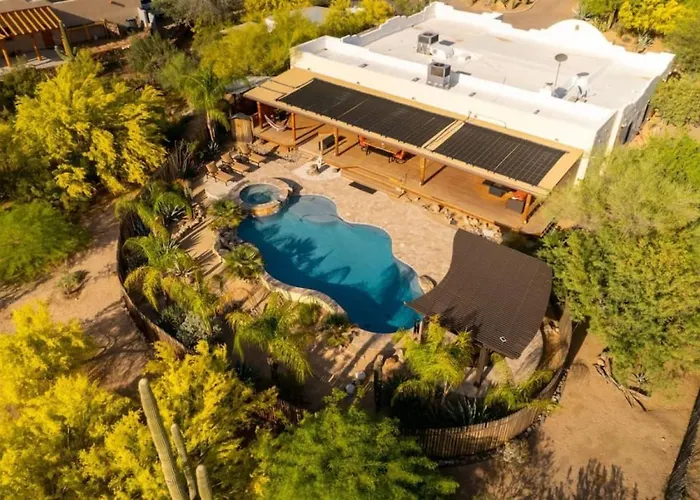 Holiday home Healing House Heated Pool Desert Oasis *