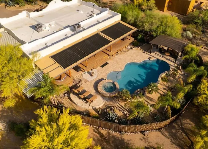 Holiday home Healing House Heated Pool Desert Oasis